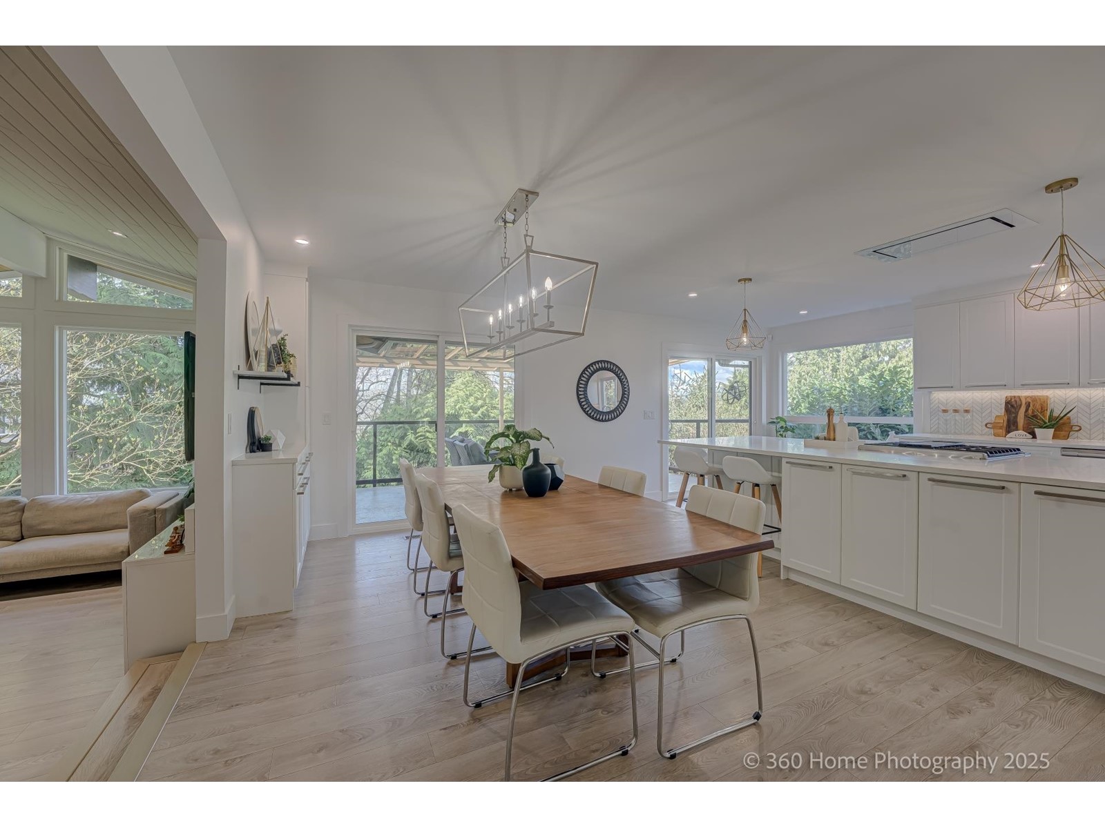 10501 125b Street, Surrey, British Columbia  V3V 5A8 - Photo 3 - R2985035