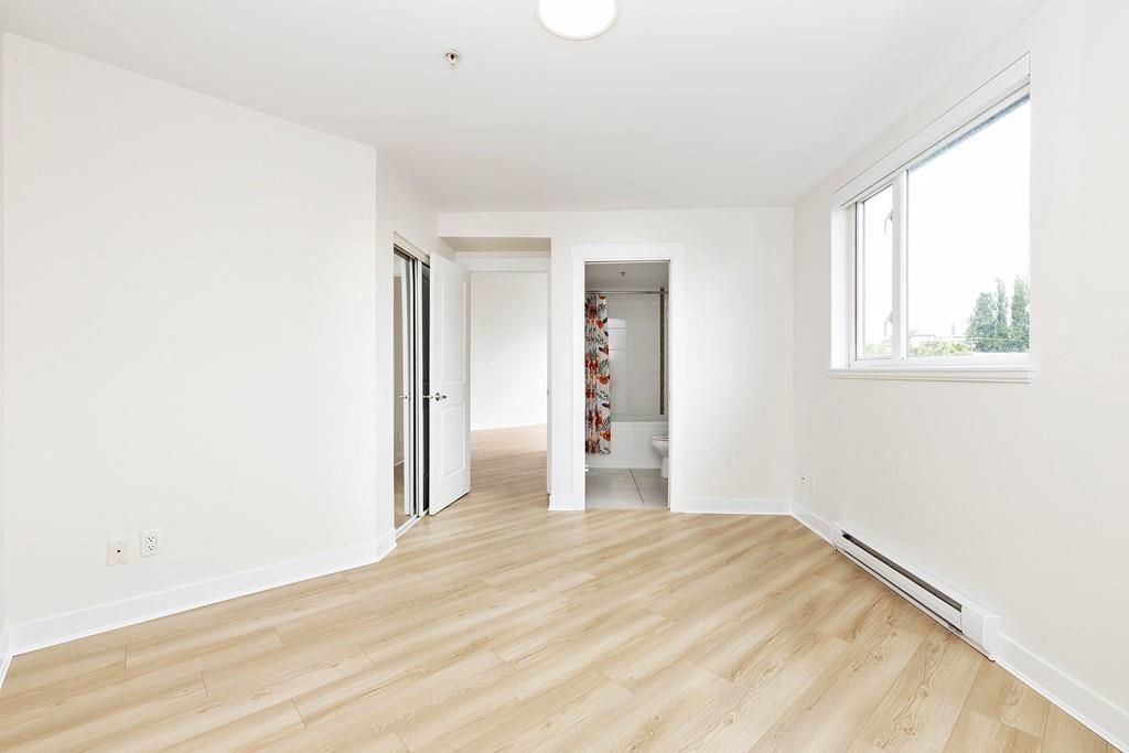 403 10822 City Parkway, Surrey, British Columbia  V3T 5X9 - Photo 8 - R2987215