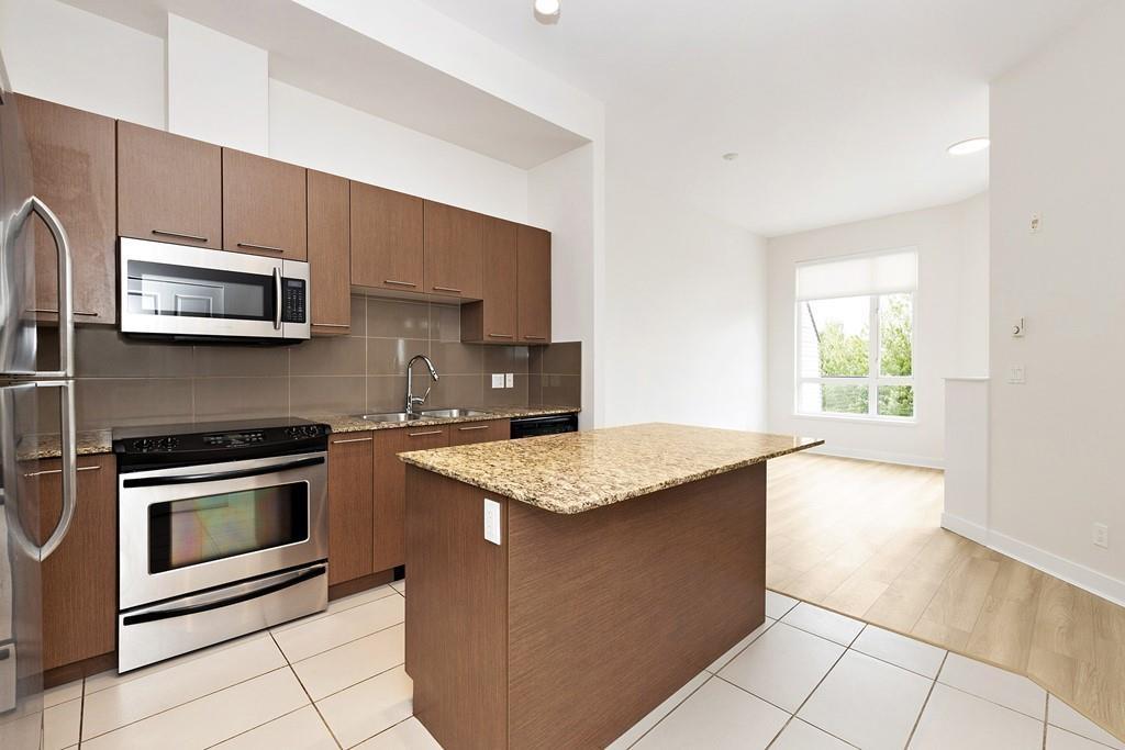403 10822 City Parkway, Surrey, British Columbia  V3T 5X9 - Photo 14 - R2987215