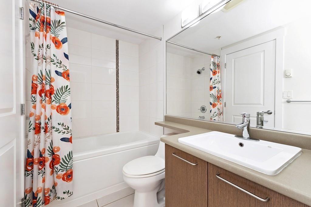 403 10822 City Parkway, Surrey, British Columbia  V3T 5X9 - Photo 16 - R2987215