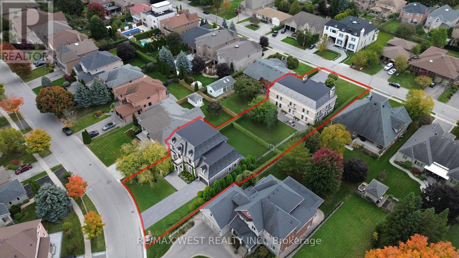 Property at 96 MAY AVENUE S image 3
