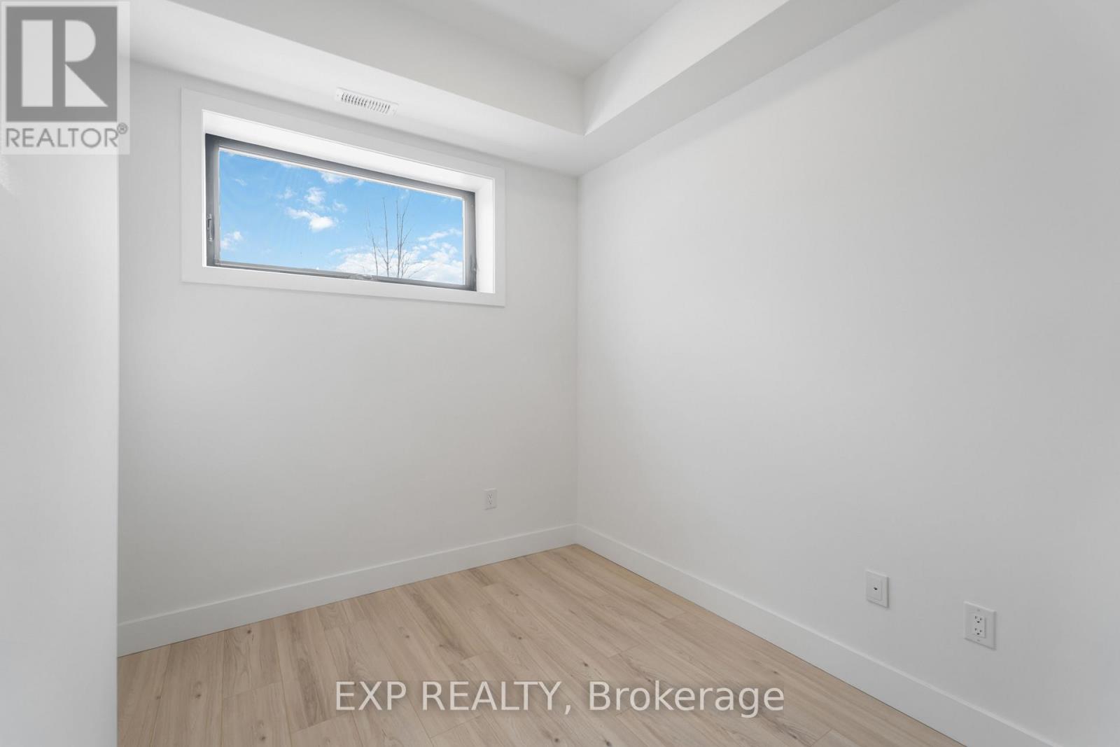 106 - 7277 Wilson Crescent, Niagara Falls, Ontario  L2G 4R8 - Photo 21 - X12067899