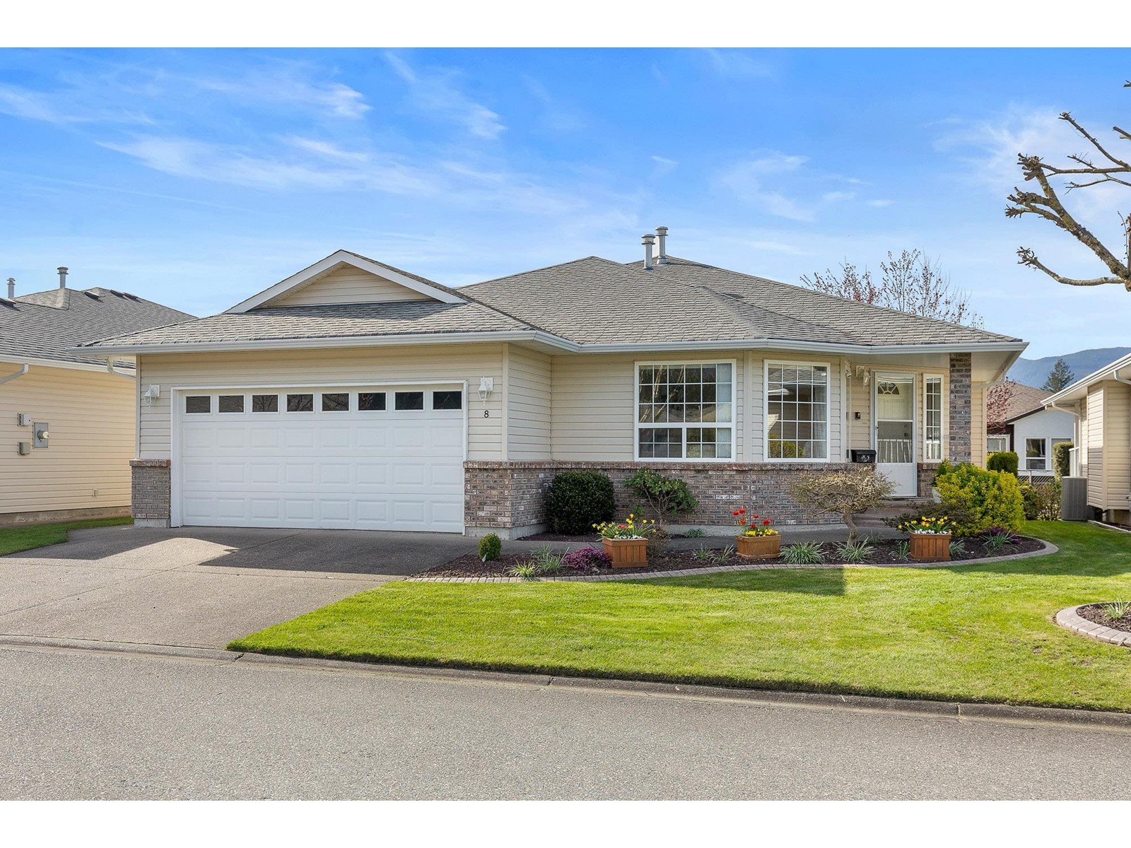 Property at 8 7292 ELM ROAD image 1