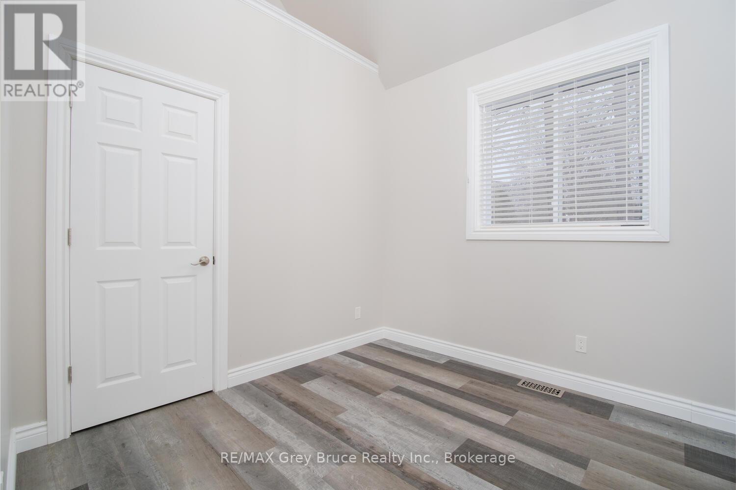 635 18th Street E, Owen Sound, Ontario  N4K 2J5 - Photo 22 - X11909353