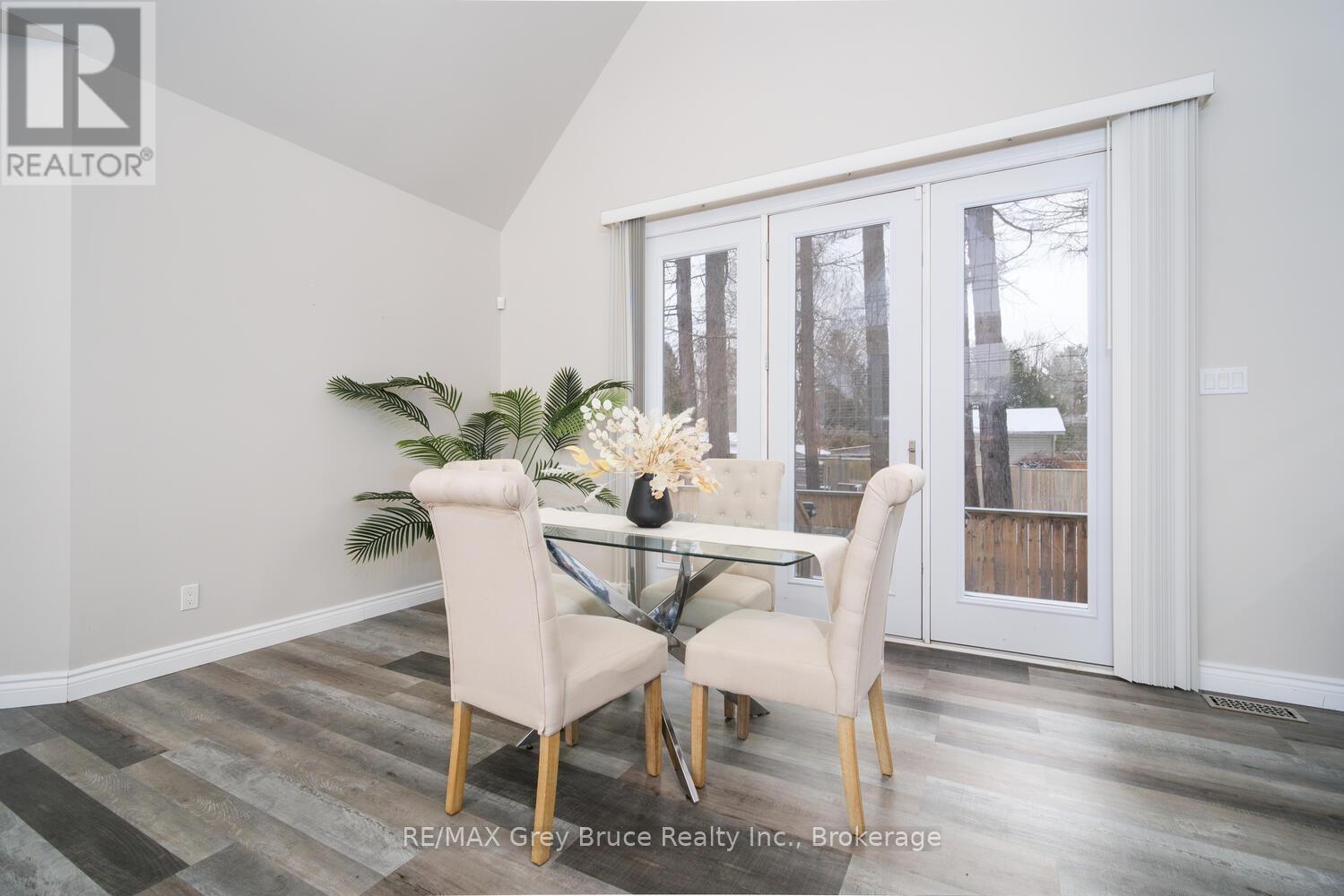 635 18th Street E, Owen Sound, Ontario  N4K 2J5 - Photo 5 - X11909353