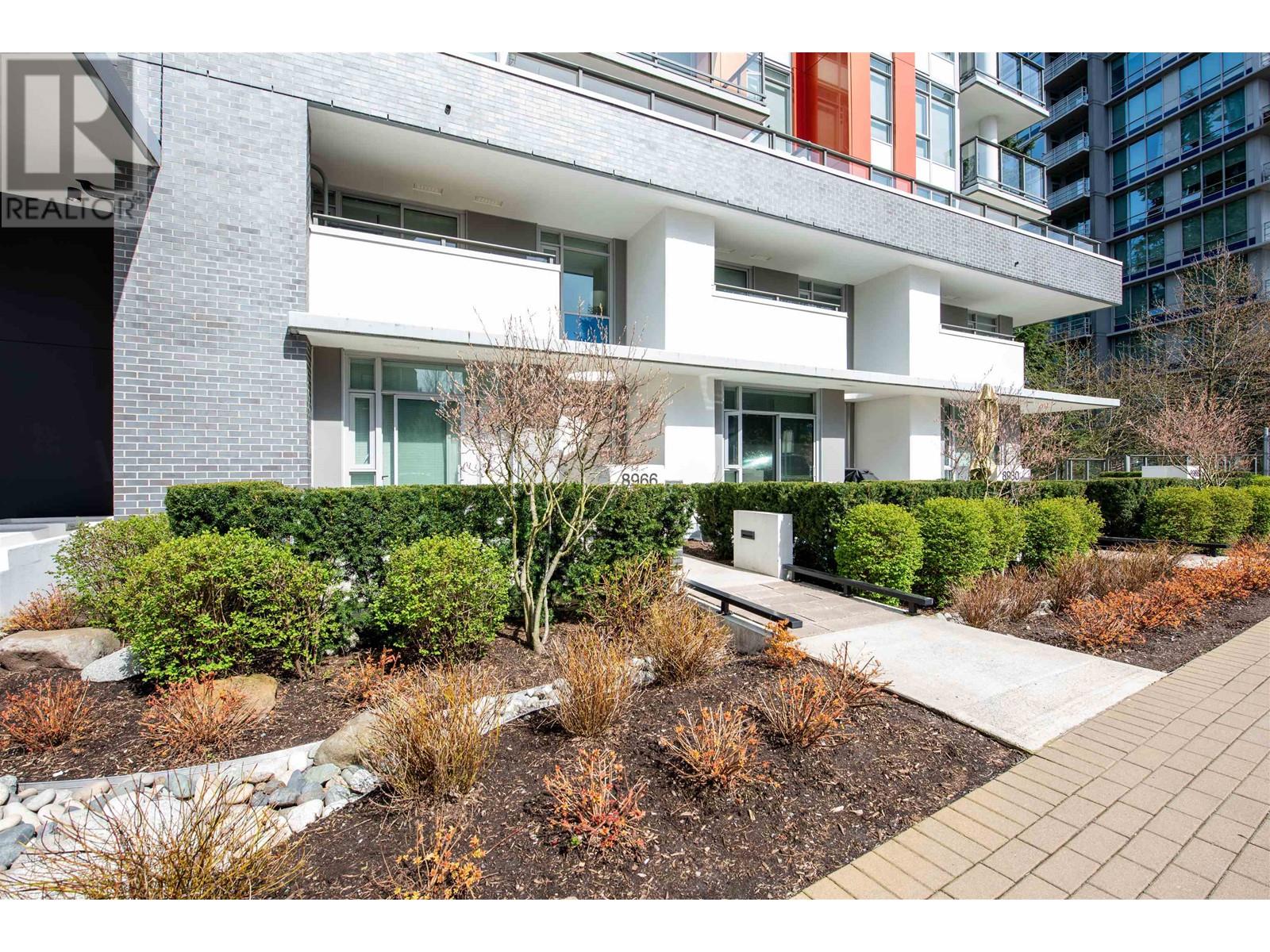8966 University Crescent, Burnaby, British Columbia  V5A 0E7 - Photo 1 - R2987195