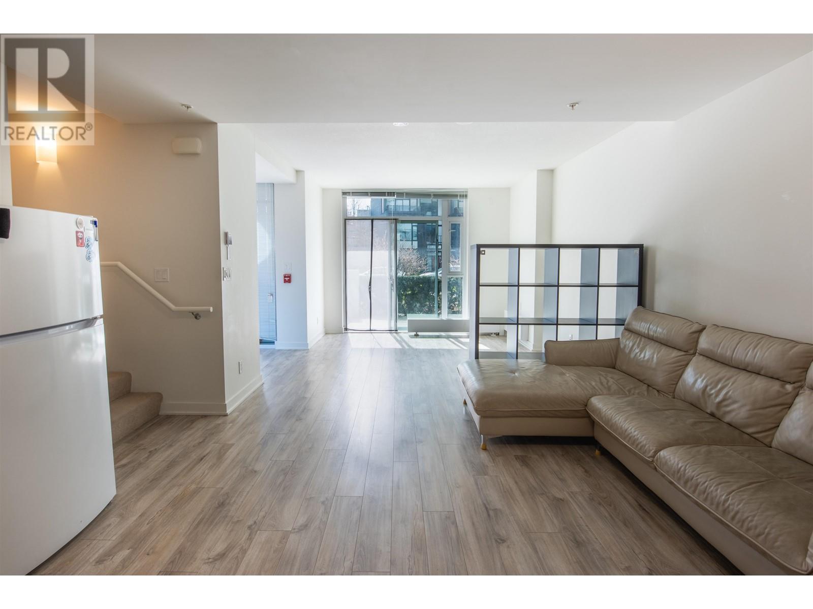 8966 University Crescent, Burnaby, British Columbia  V5A 0E7 - Photo 9 - R2987195
