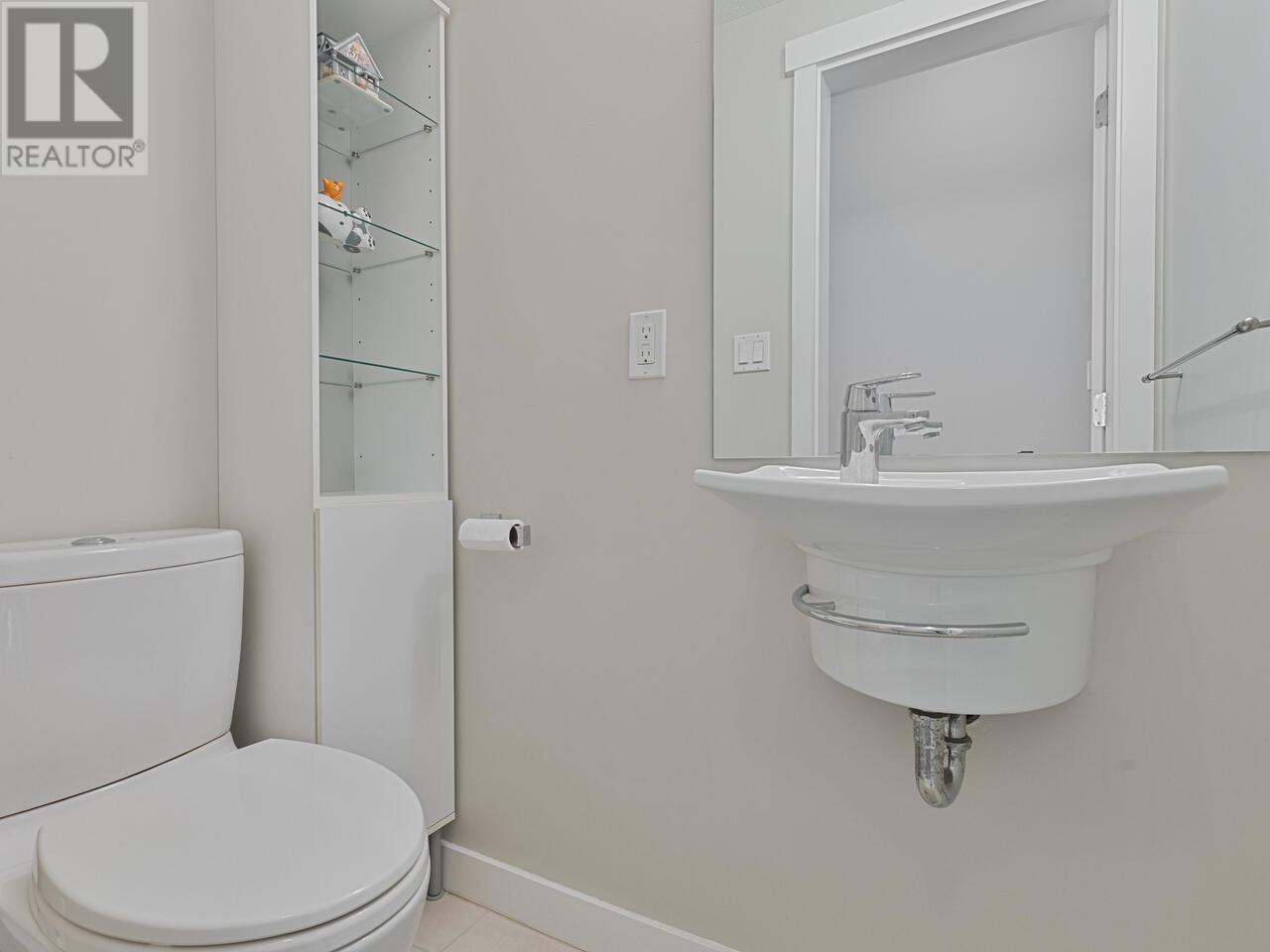 3113 E Kent Avenue North, Vancouver, British Columbia  V5S 4Y1 - Photo 10 - R2987385