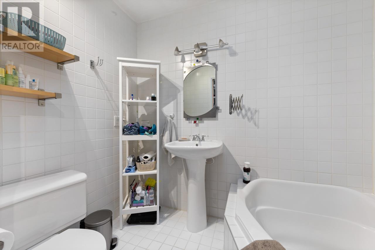 1915 E 7th Avenue, Vancouver, British Columbia  V5N 1S3 - Photo 18 - R2987394