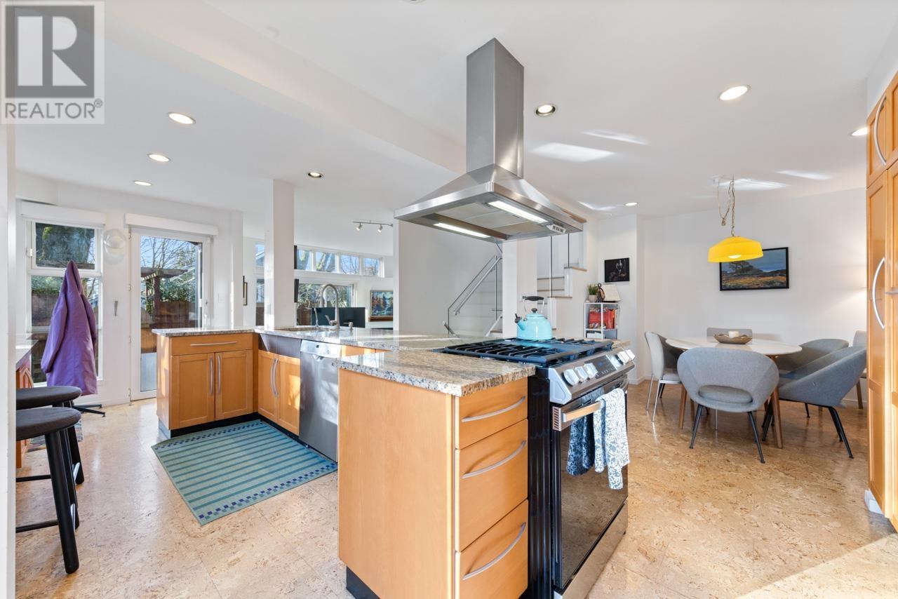 1915 E 7th Avenue, Vancouver, British Columbia  V5N 1S3 - Photo 7 - R2987394