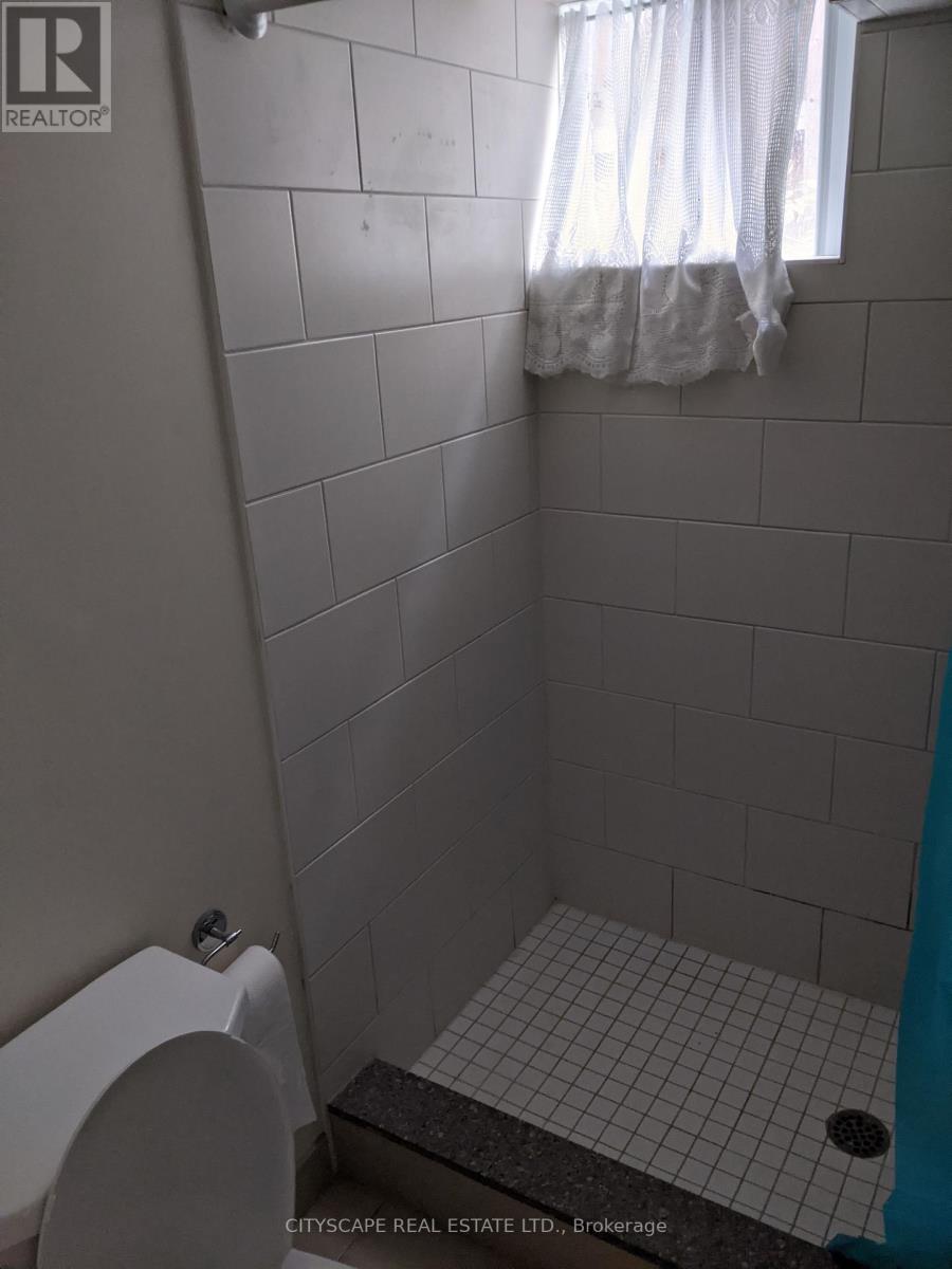 Bsmt - 44 Marchington Circle, Toronto, Ontario  M1R 3M7 - Photo 2 - E12067977