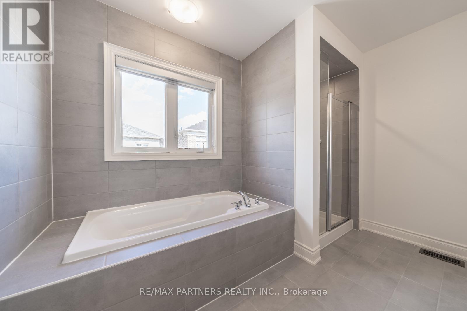 7 Conductor Avenue, Whitchurch-Stouffville, Ontario  L4A 4X5 - Photo 12 - N12067972