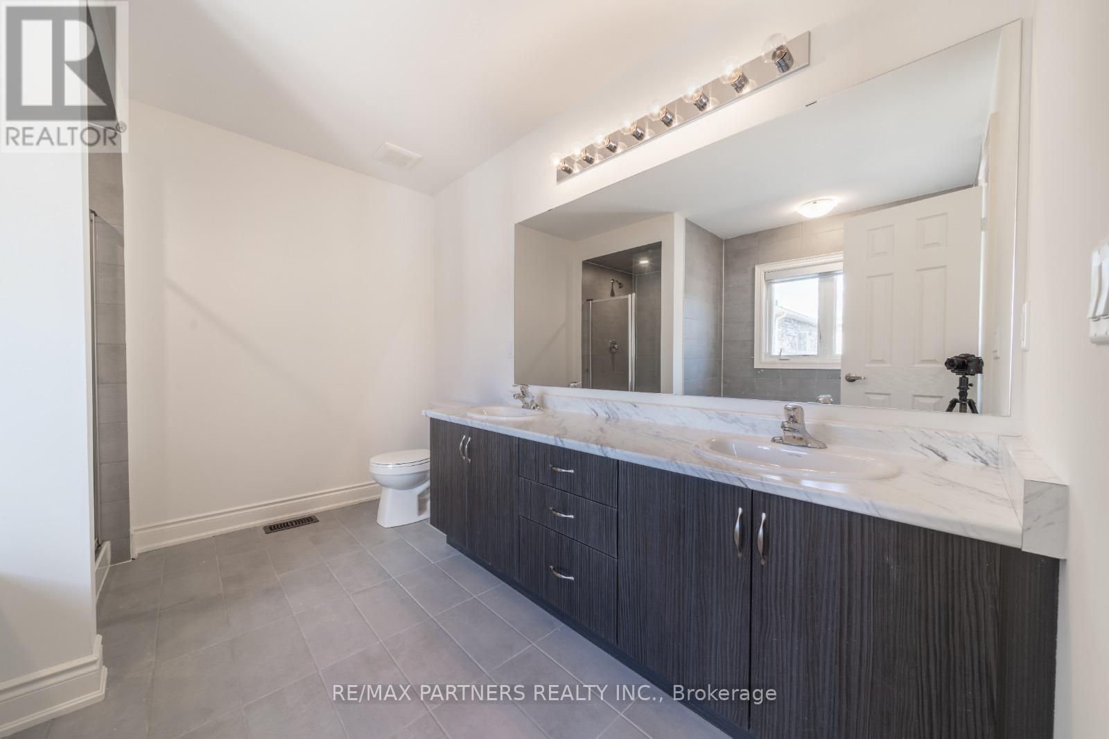 7 Conductor Avenue, Whitchurch-Stouffville, Ontario  L4A 4X5 - Photo 13 - N12067972