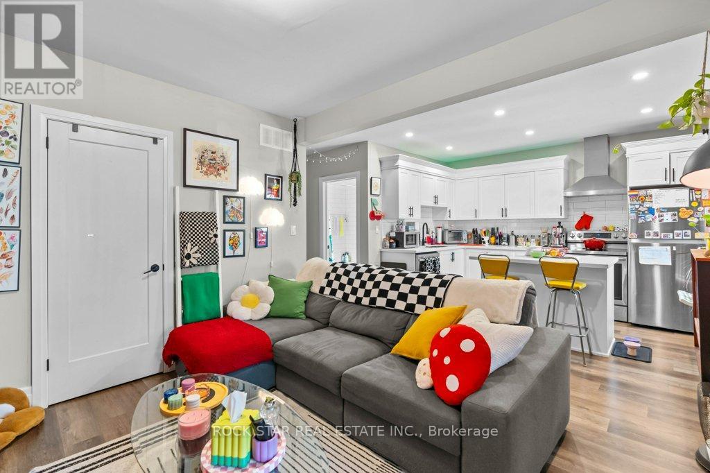 20 Holton Avenue S, Hamilton, Ontario  L8M 2L7 - Photo 29 - X12067968