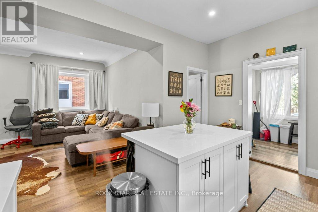 20 Holton Avenue S, Hamilton, Ontario  L8M 2L7 - Photo 39 - X12067968
