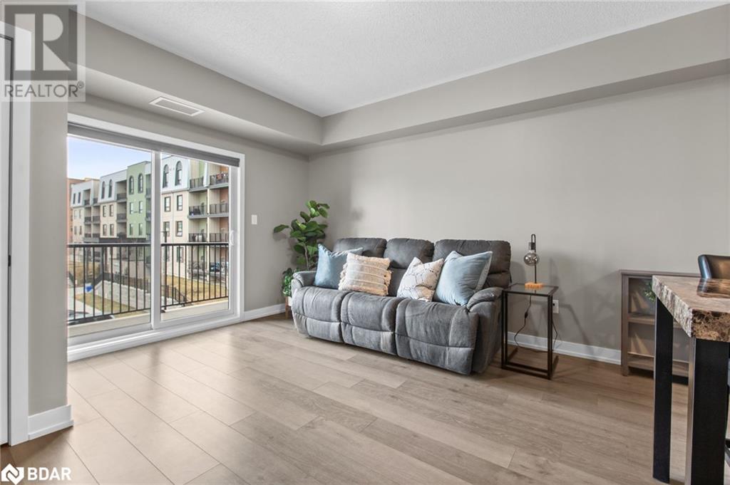 4 Spice Way Unit# 211, Barrie, Ontario  L9J 0M2 - Photo 8 - 40714438