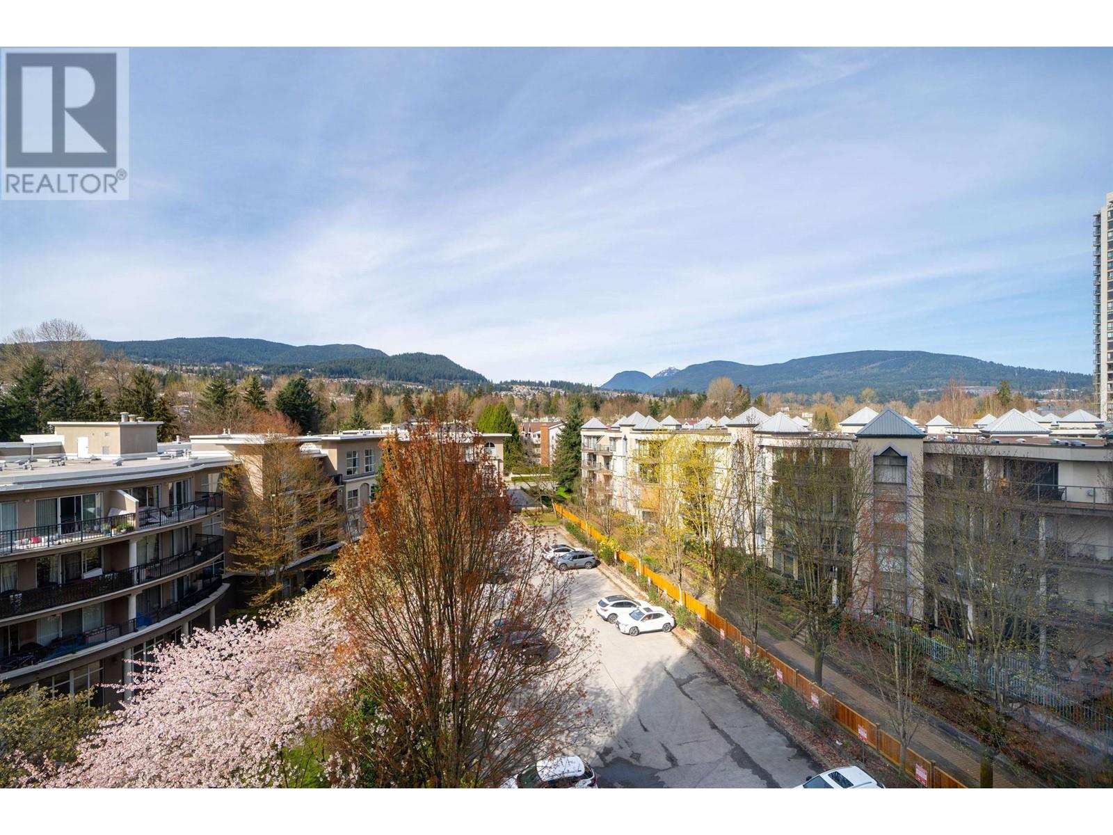 702 2959 Glen Drive, Coquitlam, British Columbia  V3B 0B8 - Photo 3 - R2987227