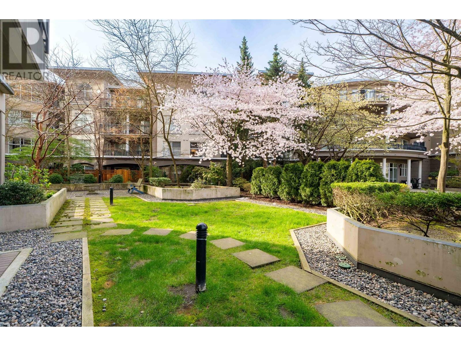 702 2959 Glen Drive, Coquitlam, British Columbia  V3B 0B8 - Photo 9 - R2987227