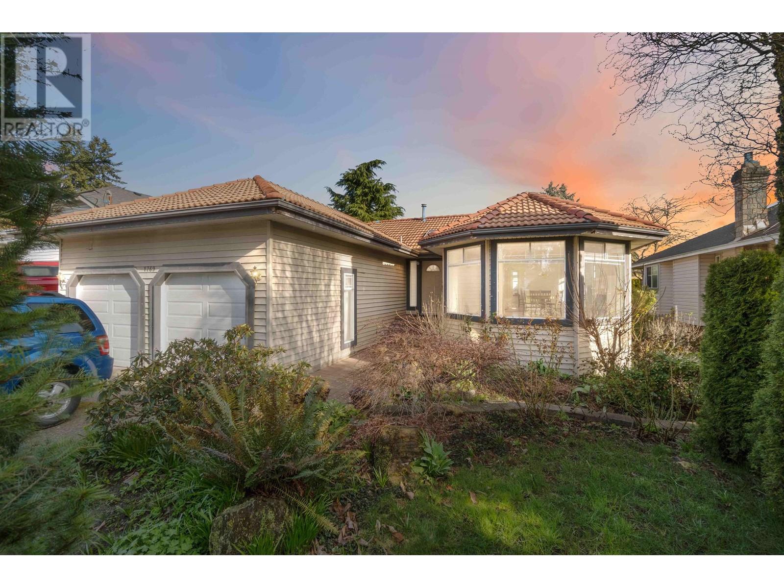 1769 FOSTER AVENUE, coquitlam, British Columbia