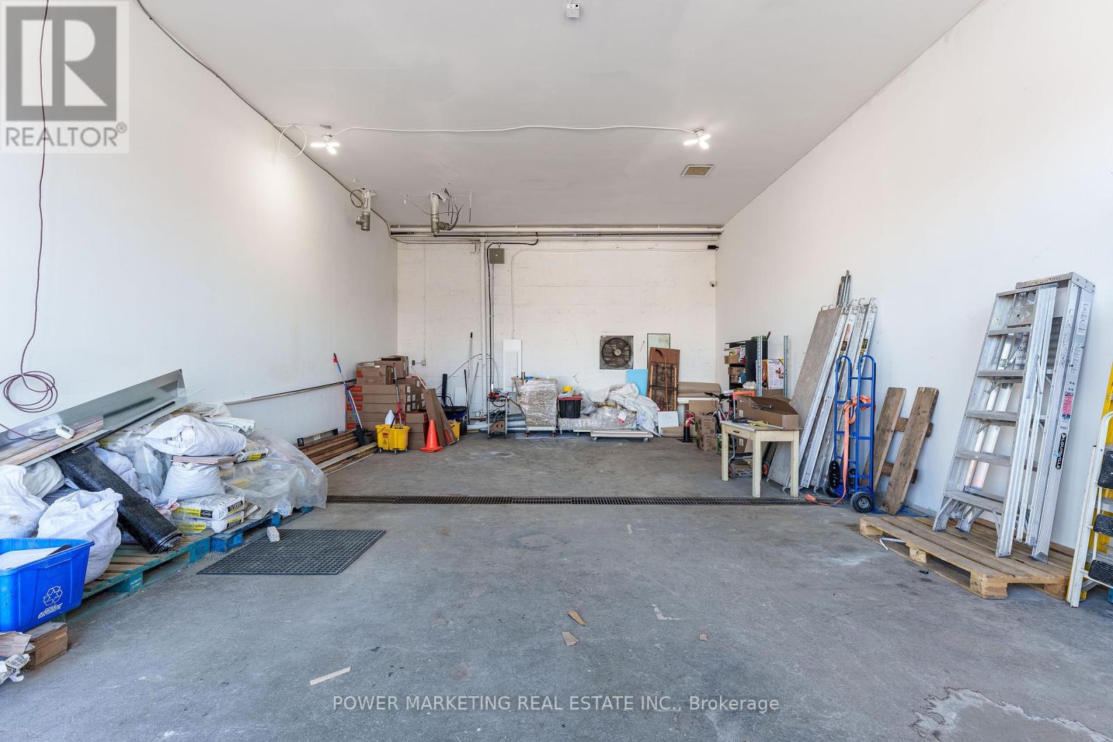 416 Mcarthur Avenue, Ottawa, Ontario  K1K 1G6 - Photo 10 - X12068015
