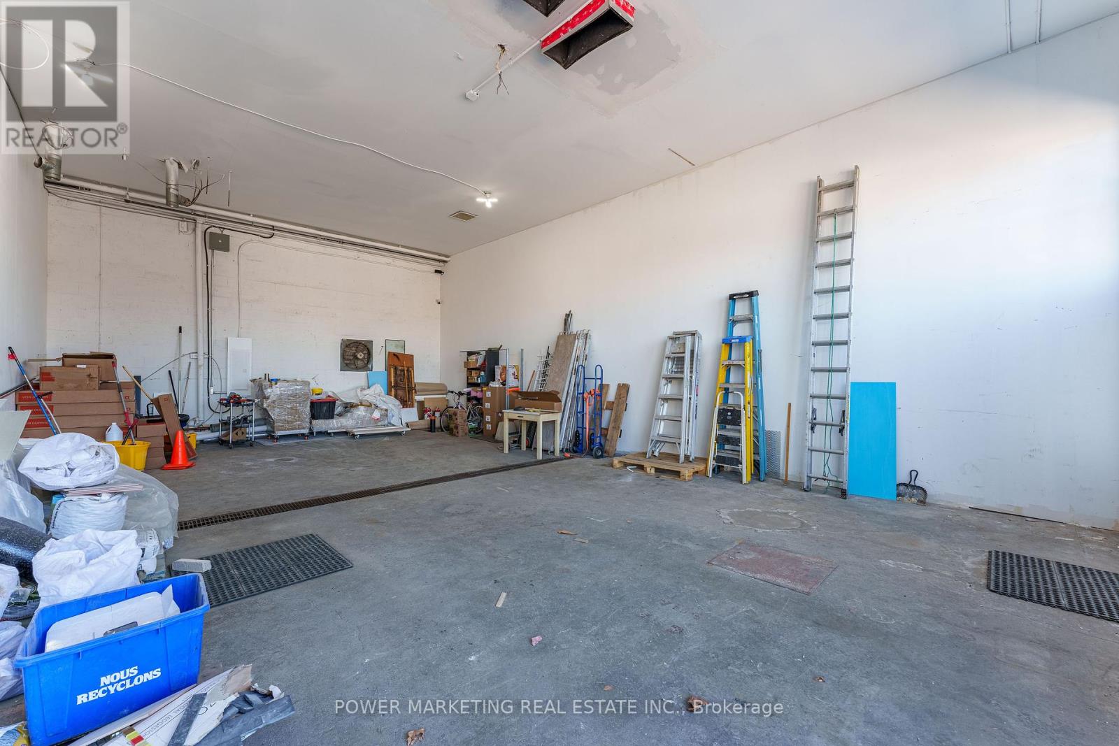 416 Mcarthur Avenue, Ottawa, Ontario  K1K 1G6 - Photo 11 - X12068015