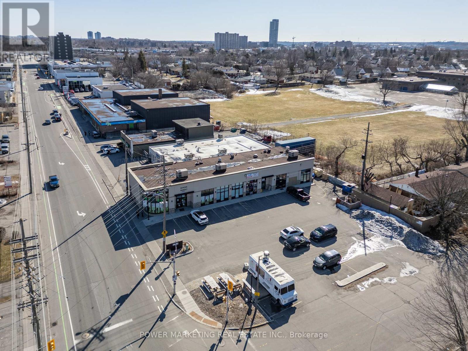 416 Mcarthur Avenue, Ottawa, Ontario  K1K 1G6 - Photo 14 - X12068015