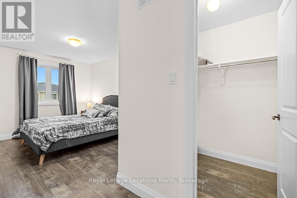 147 Yellow Birch Crescent, Blue Mountains, Ontario  L9Y 0Y5 - Photo 20 - X12068018