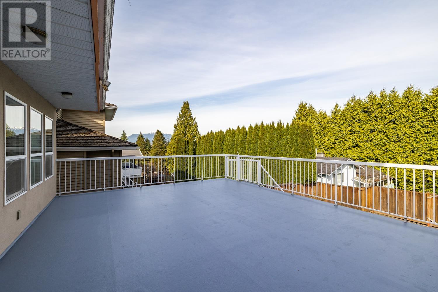 5198 Sussex Avenue, Burnaby, British Columbia  V5G 3K3 - Photo 12 - R2987402
