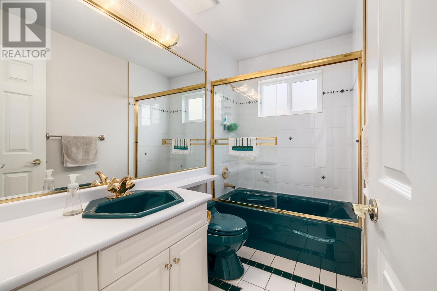 5198 Sussex Avenue, Burnaby, British Columbia  V5G 3K3 - Photo 18 - R2987402