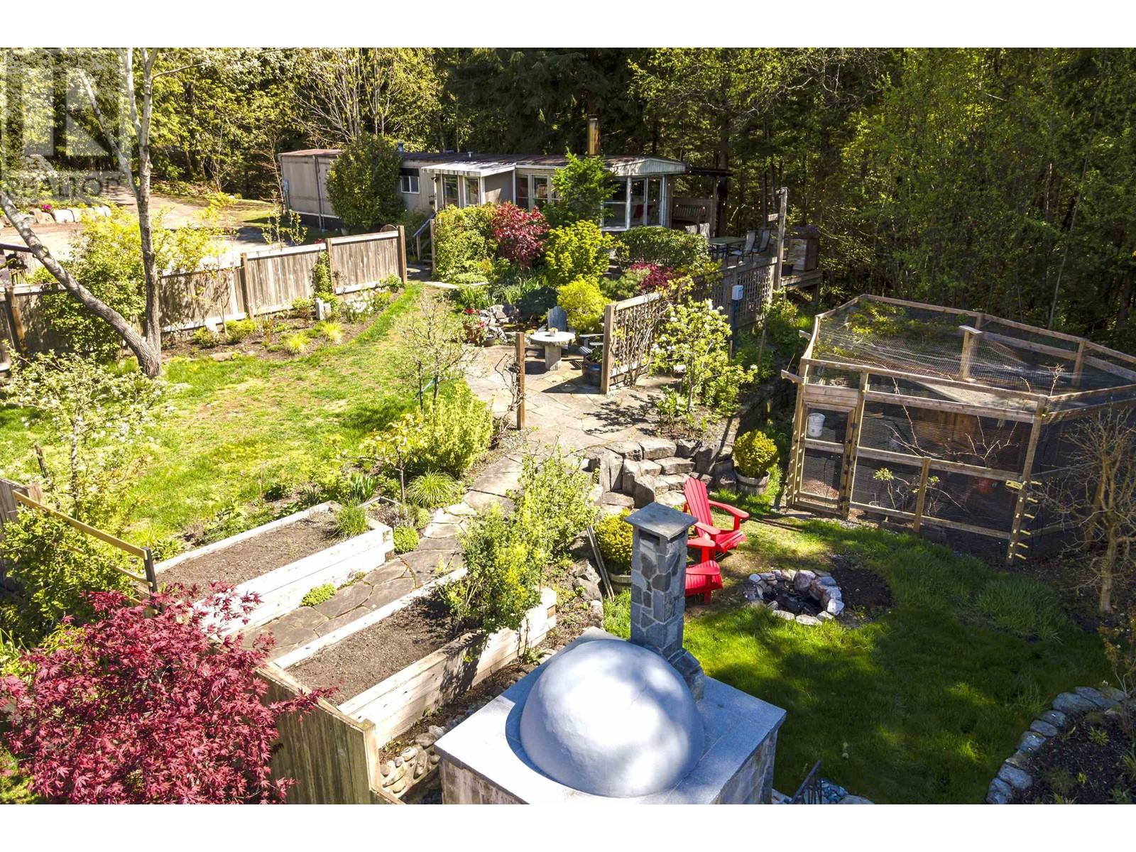 966 Copper Drive, Britannia Beach, British Columbia  V0N 1J0 - Photo 6 - R2987417