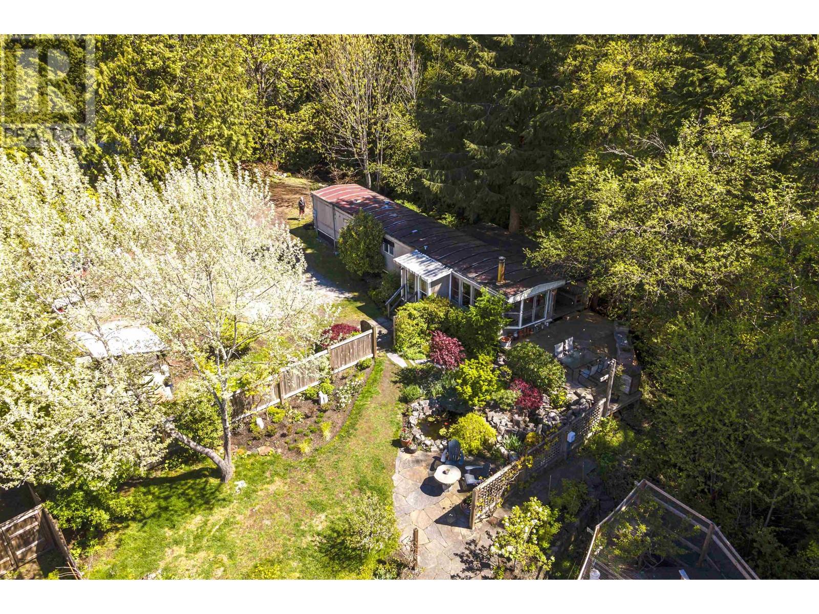 966 Copper Drive, Britannia Beach, British Columbia  V0N 1J0 - Photo 9 - R2987417