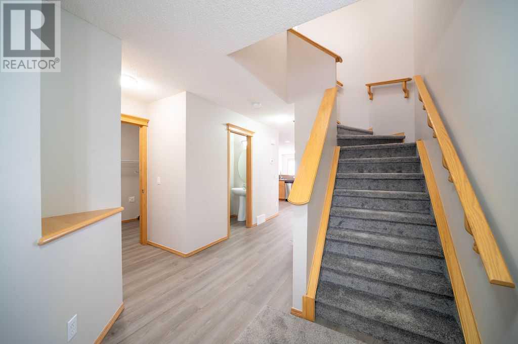 Property at 14 Taralea Bay NE image 3