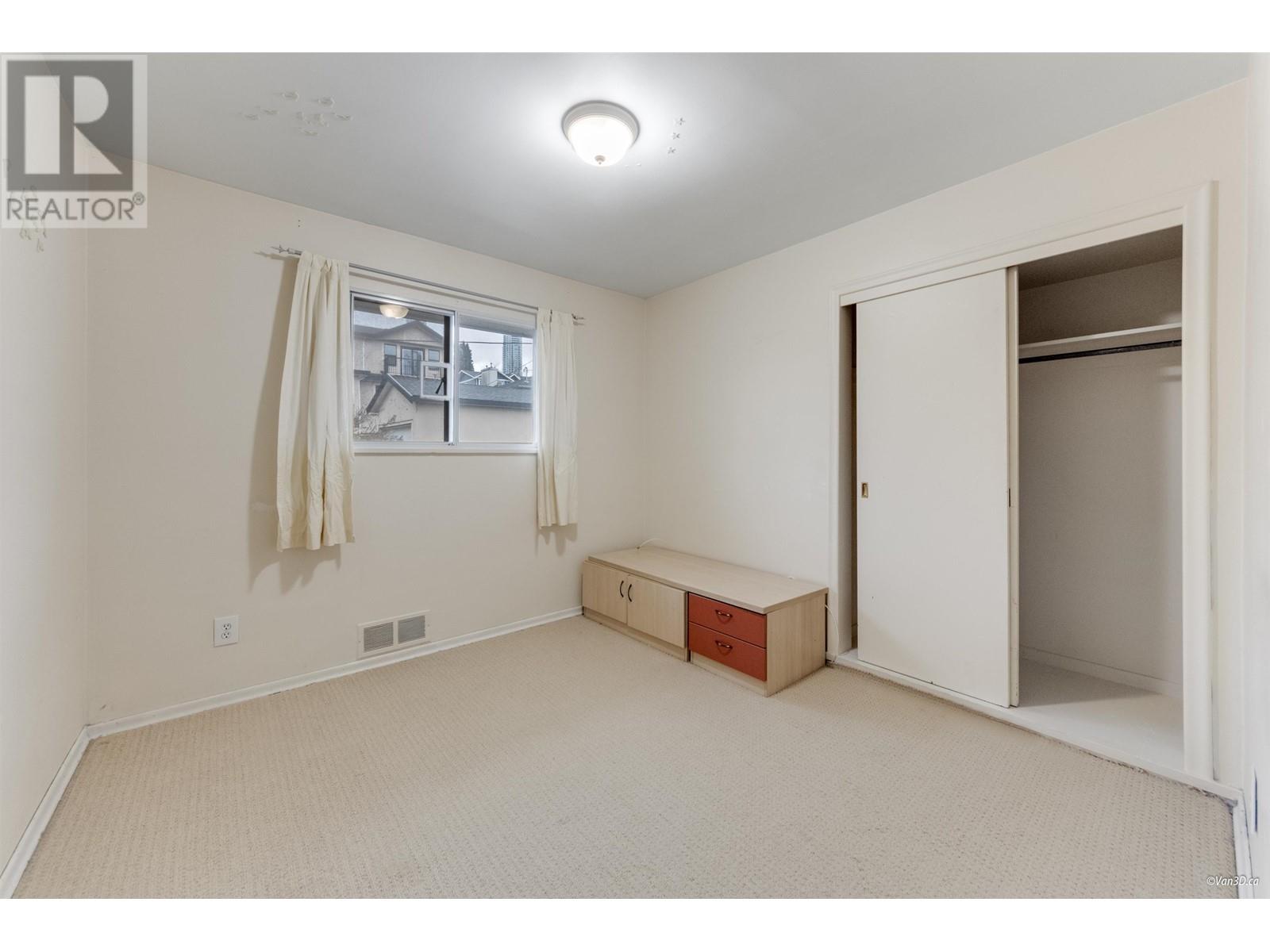 4654 Burke Street, Burnaby, British Columbia  V5H 1C3 - Photo 11 - R2987395