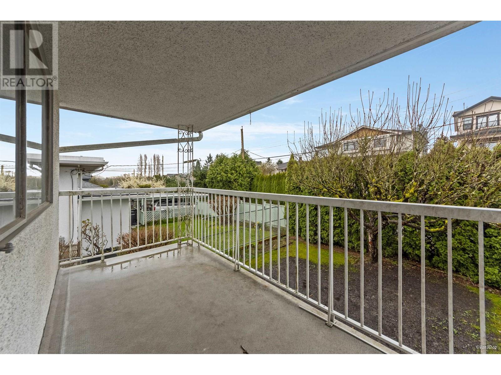 4654 Burke Street, Burnaby, British Columbia  V5H 1C3 - Photo 6 - R2987395