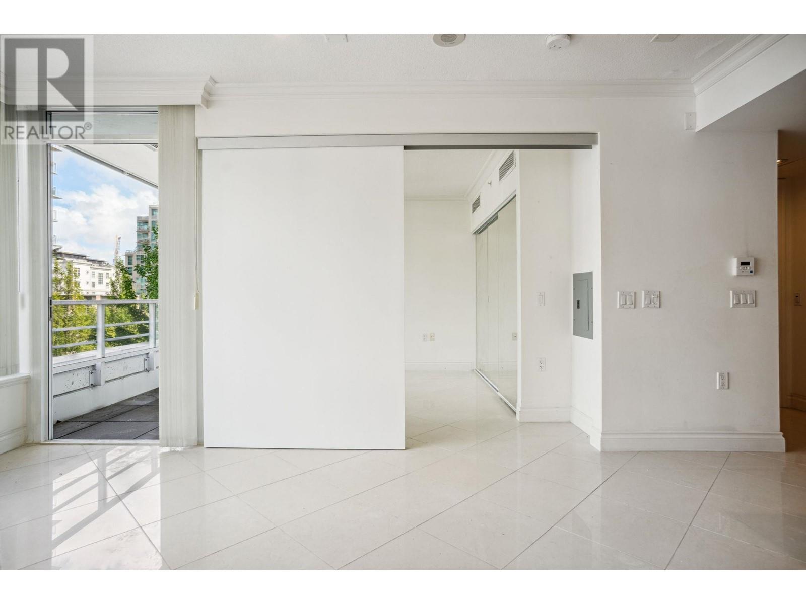 408 133 E Esplanade Avenue, North Vancouver, British Columbia  V7L 1A1 - Photo 8 - R2980650