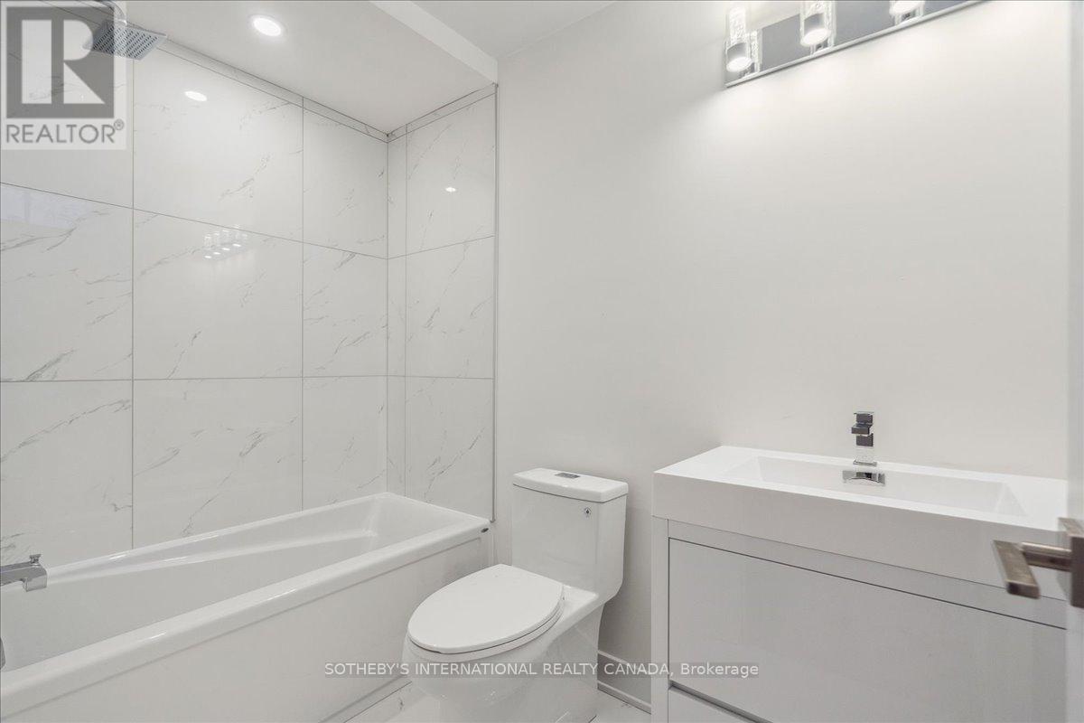683 Melbourne Avenue, Ottawa, Ontario  K2A 1X4 - Photo 21 - X12068028