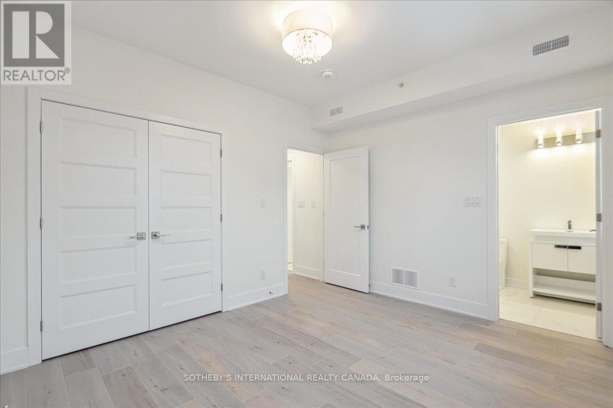 683 Melbourne Avenue, Ottawa, Ontario  K2A 1X4 - Photo 33 - X12068028