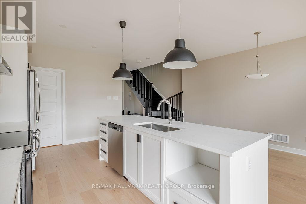 151 Bristol Crescent, North Grenville, Ontario  K0G 1J0 - Photo 12 - X12068030
