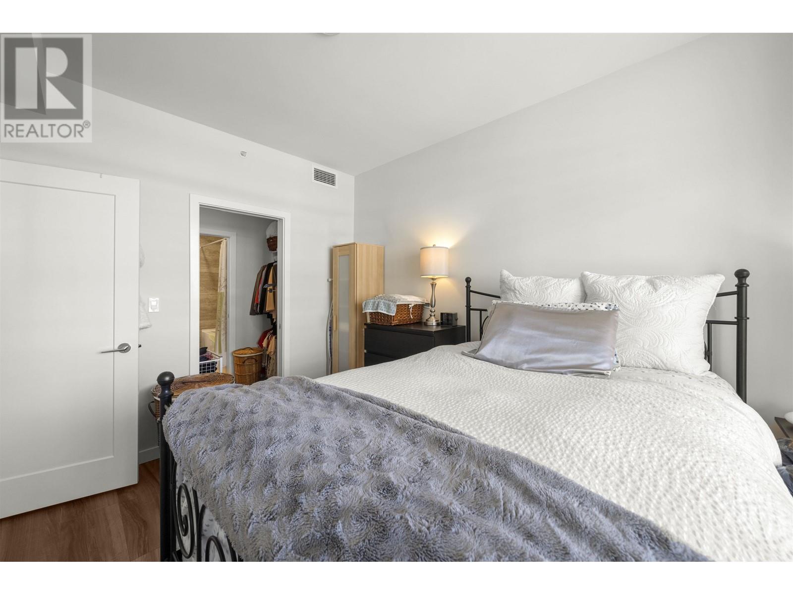 904 8699 Hazelbridge Way, Richmond, British Columbia  V6X 0T4 - Photo 7 - R2987391