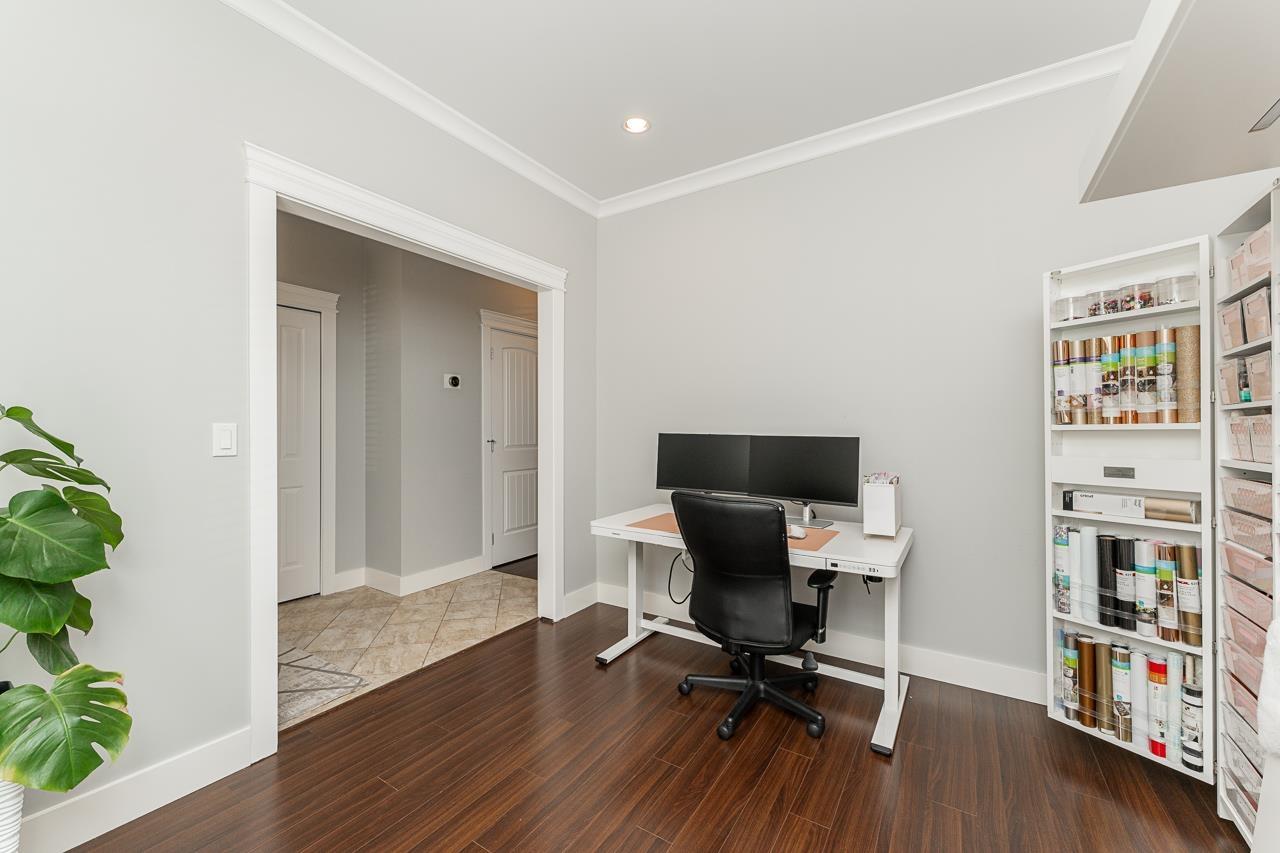 19159 70 Avenue, Surrey, British Columbia  V4N 0A6 - Photo 14 - R2986987