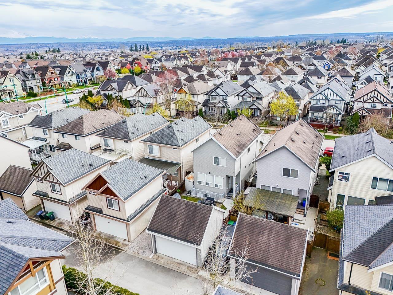 19159 70 Avenue, Surrey, British Columbia  V4N 0A6 - Photo 38 - R2986987