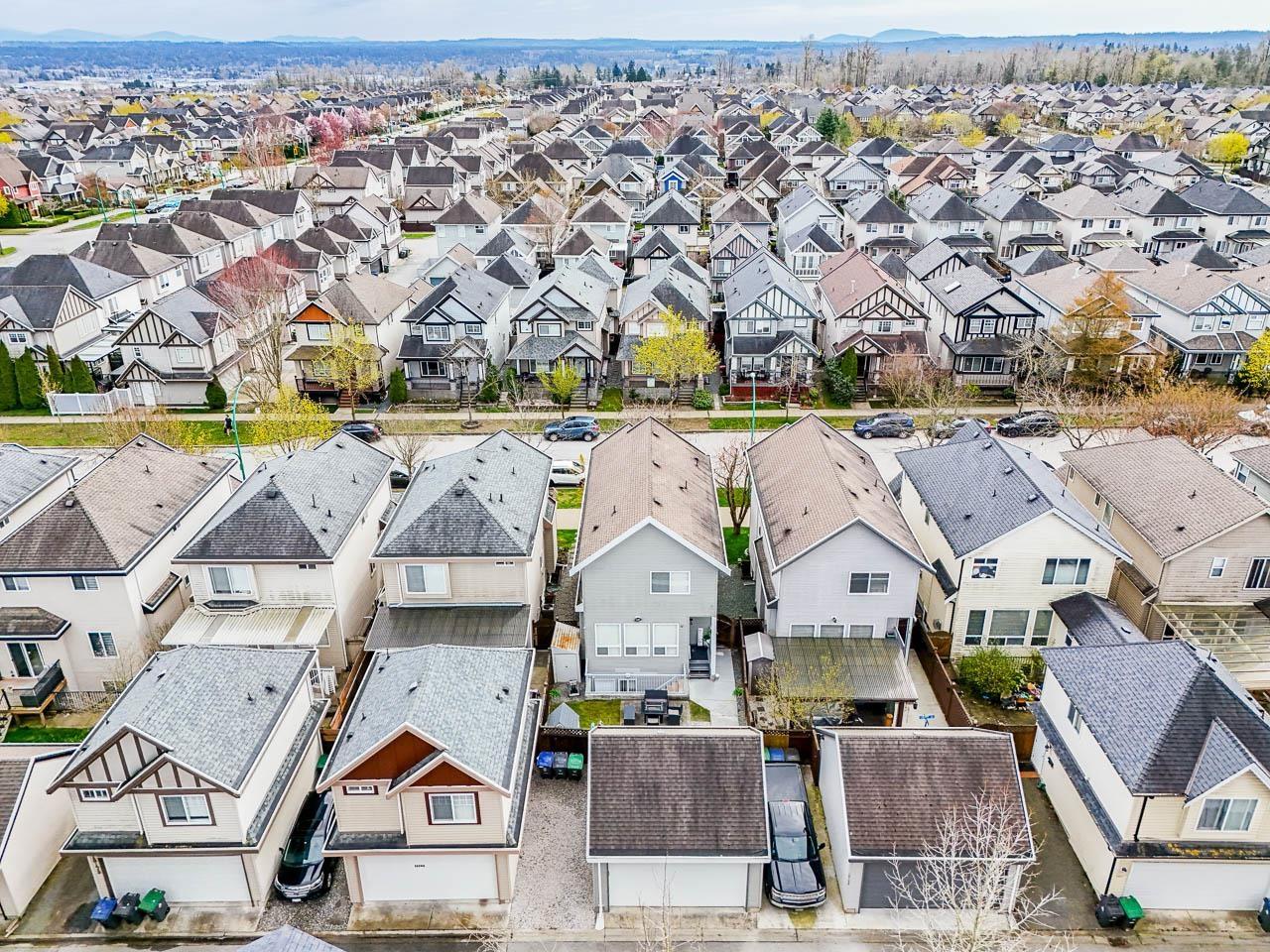 19159 70 Avenue, Surrey, British Columbia  V4N 0A6 - Photo 37 - R2986987