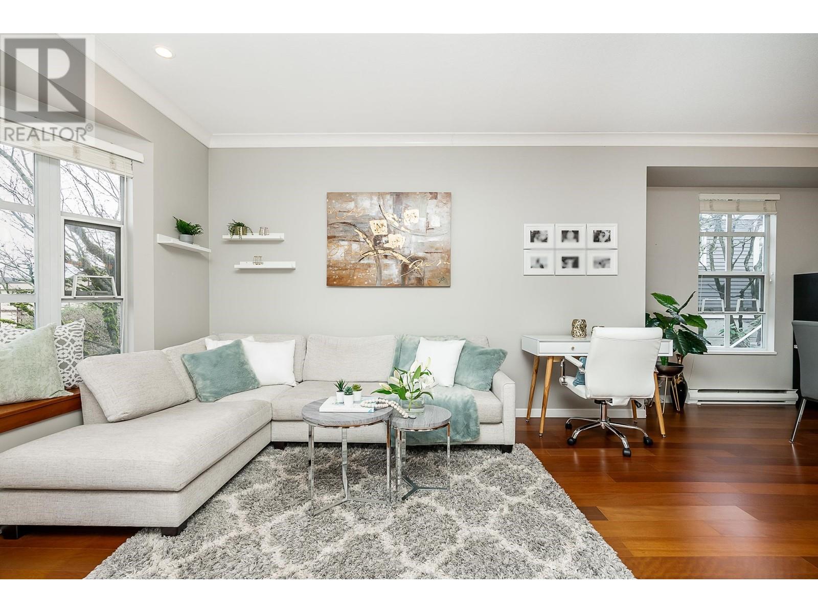 104 222 W 4th Street, North Vancouver, British Columbia  V7M 1H7 - Photo 3 - R2987426