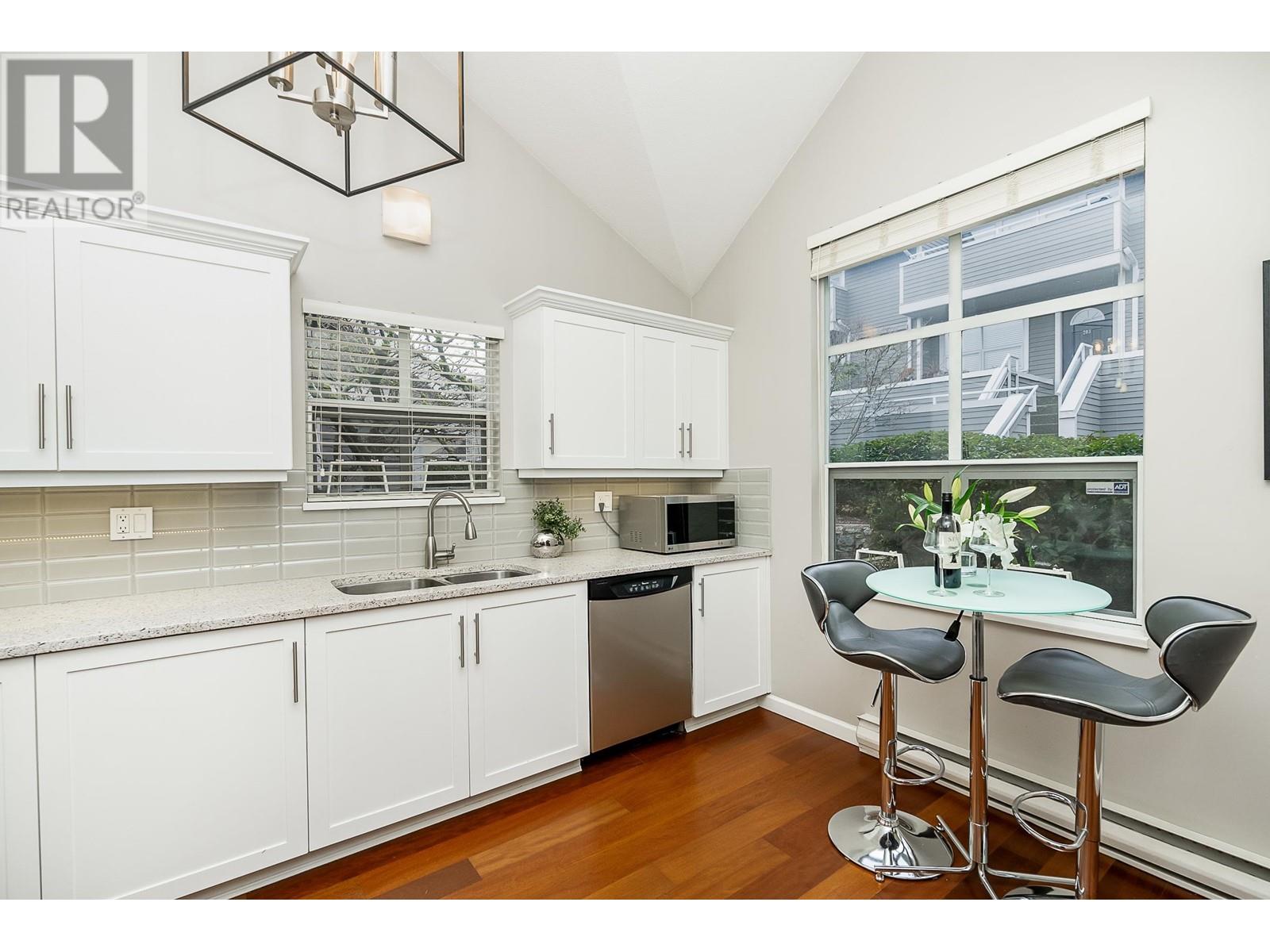 104 222 W 4th Street, North Vancouver, British Columbia  V7M 1H7 - Photo 7 - R2987426