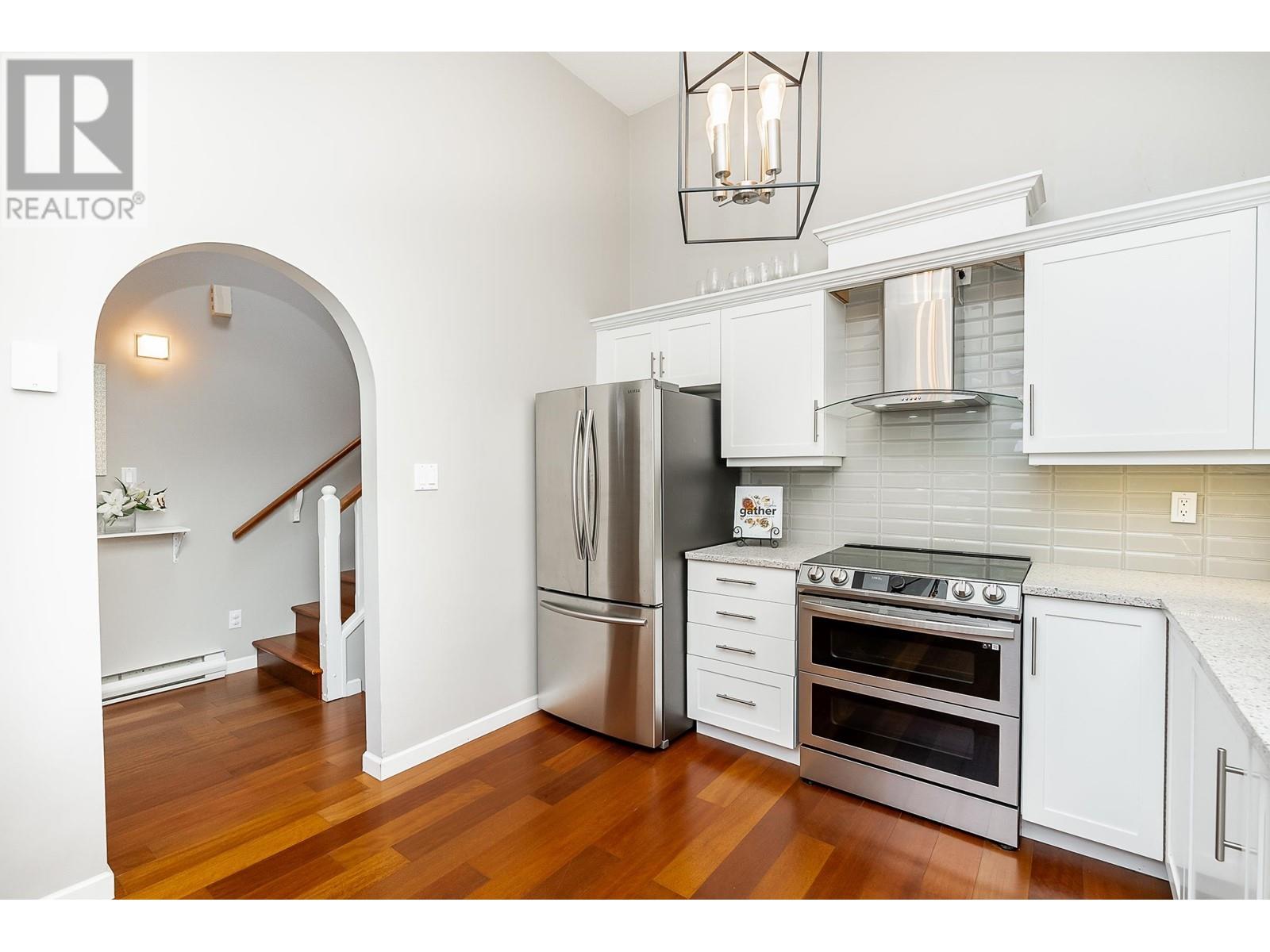 104 222 W 4th Street, North Vancouver, British Columbia  V7M 1H7 - Photo 9 - R2987426