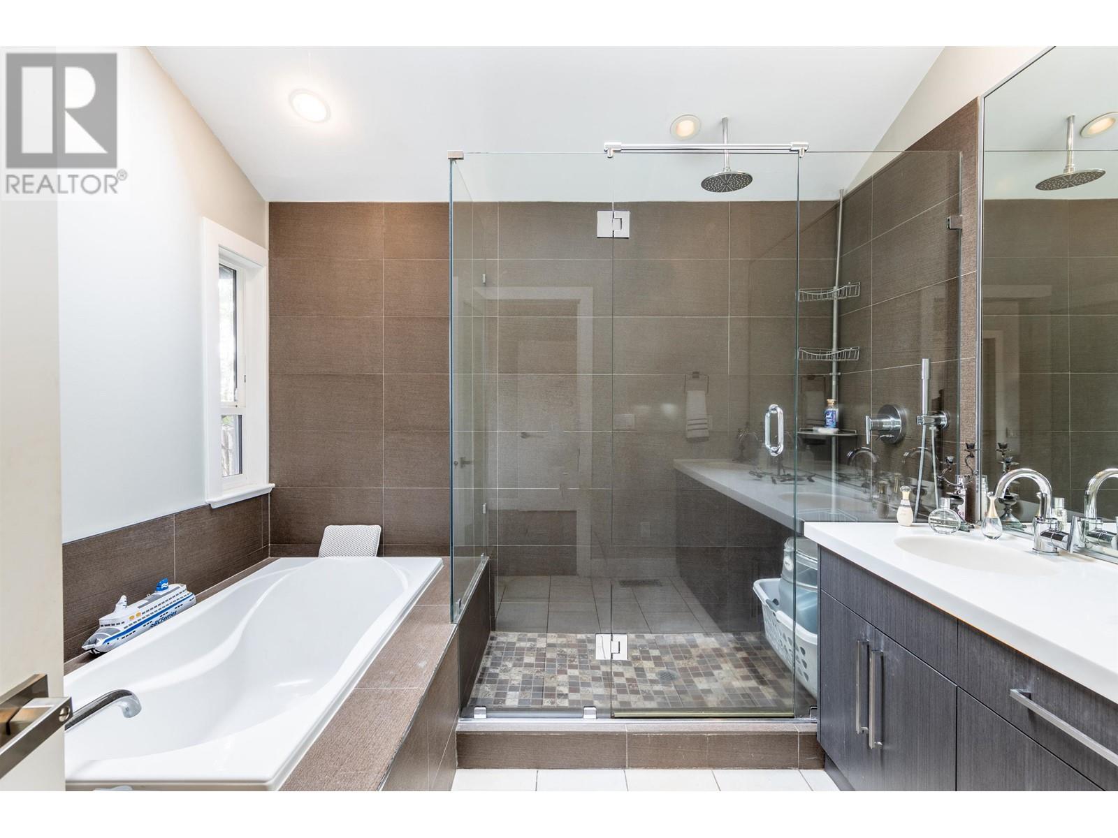 1135 Groveland Court, West Vancouver, British Columbia  V7S 1Z7 - Photo 36 - R2977782