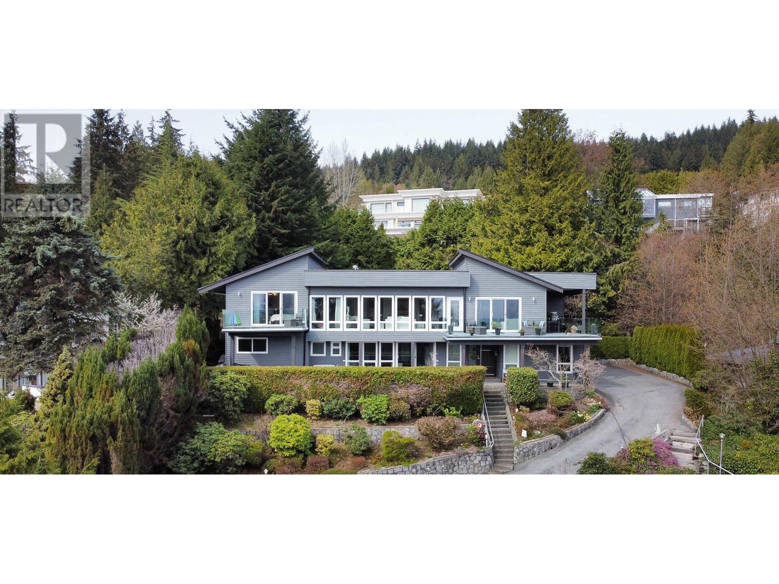 1135 Groveland Court, West Vancouver, British Columbia  V7S 1Z7 - Photo 2 - R2977782
