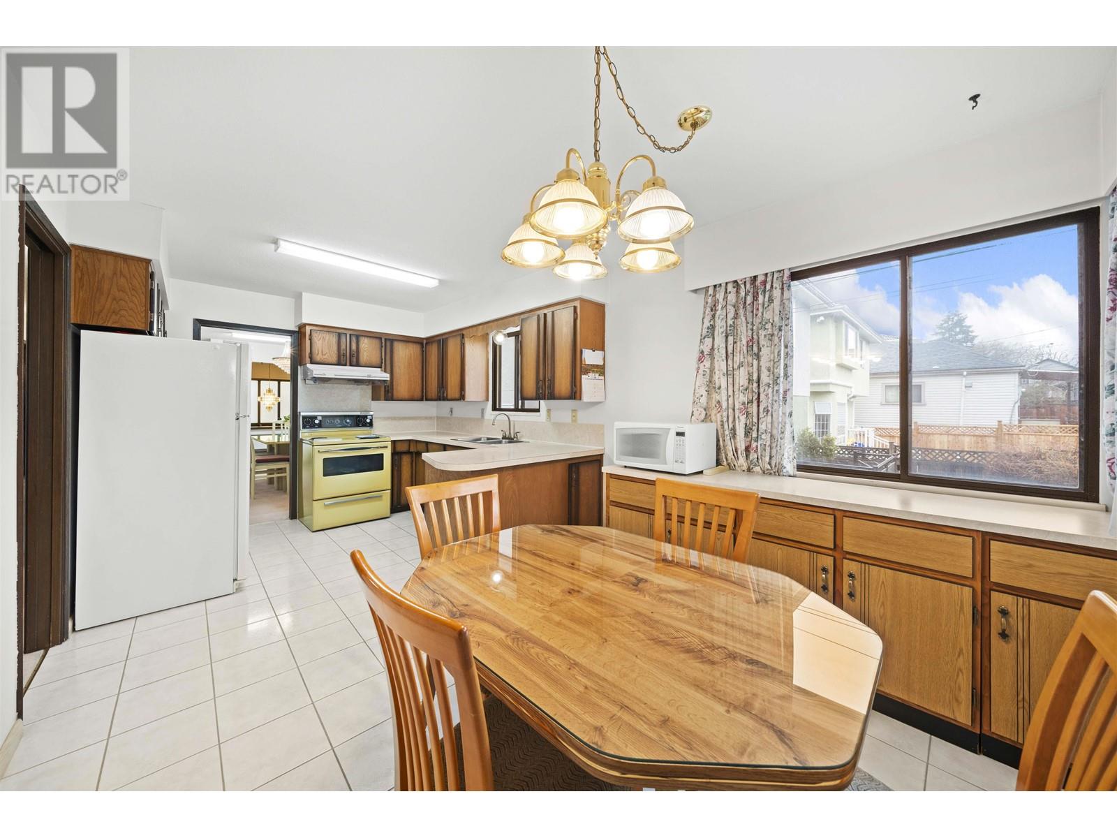739 W 62nd Avenue, Vancouver, British Columbia  V6P 2E1 - Photo 9 - R2987118