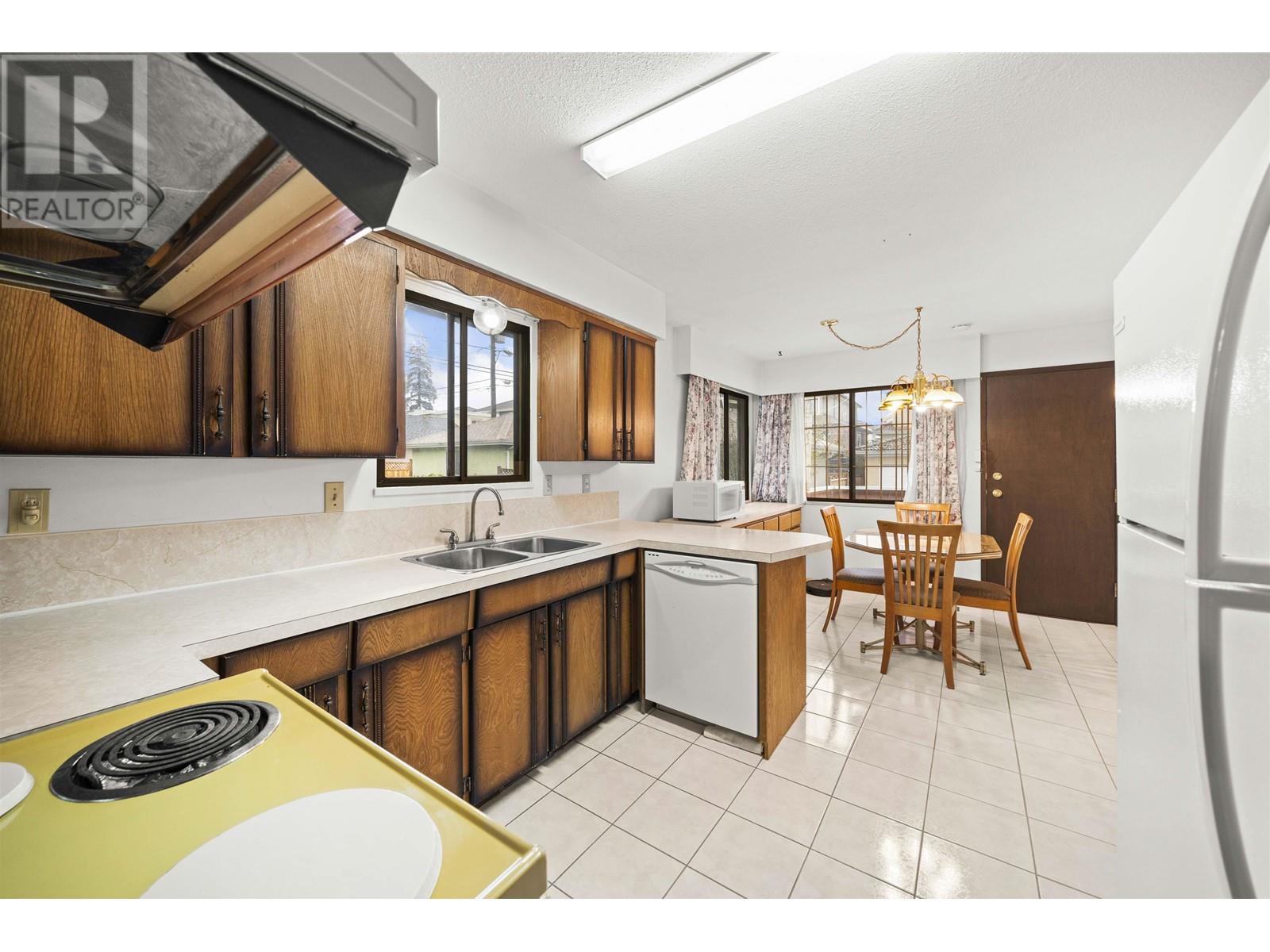 739 W 62nd Avenue, Vancouver, British Columbia  V6P 2E1 - Photo 10 - R2987118