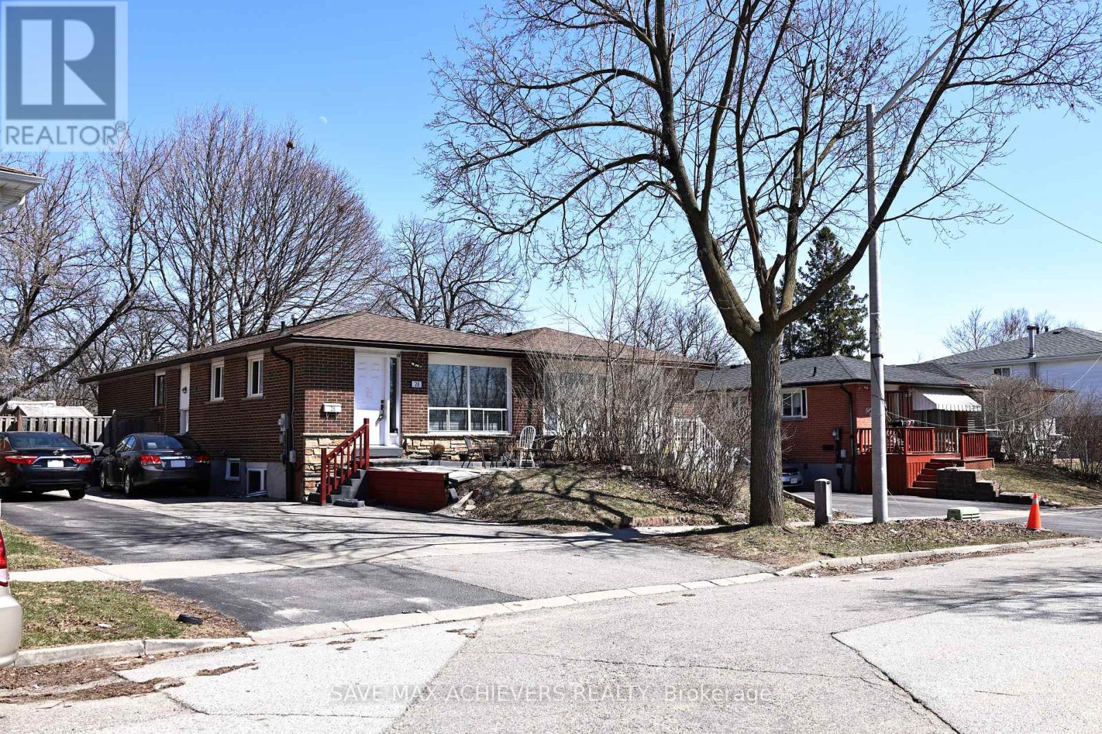 28 Bingham Road, Brampton, Ontario  L6V 2K1 - Photo 1 - W12068044